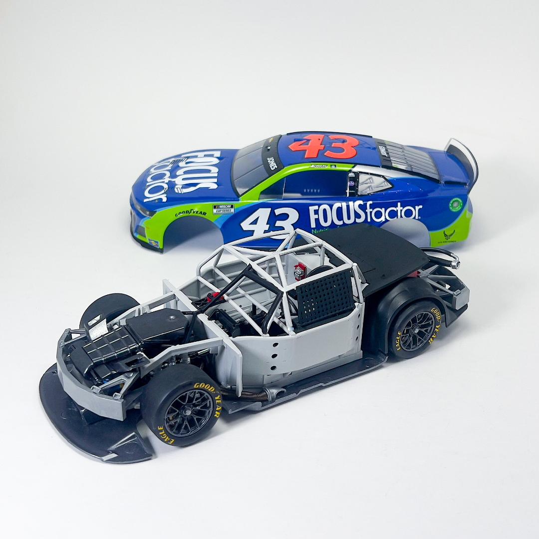 1/24 GMS Racing Erik Jones 2022 Camaro - H y p e z RC