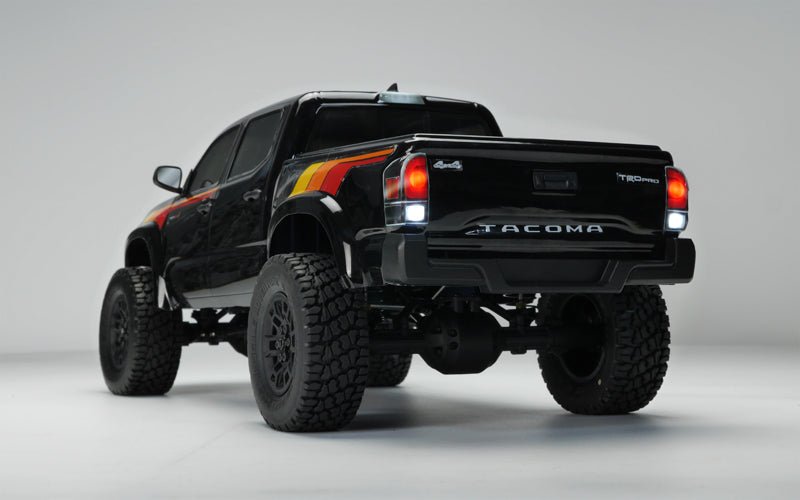 SCA-1E 1/10 Scale Toyota Tacoma TRD Pro, 2.1 Spec, RTR - H y p e z RC