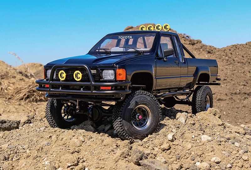 Trail Finder 2 LWB RTR with 1987 Toyota XtraCab Hard Body Set - H y p e z RC